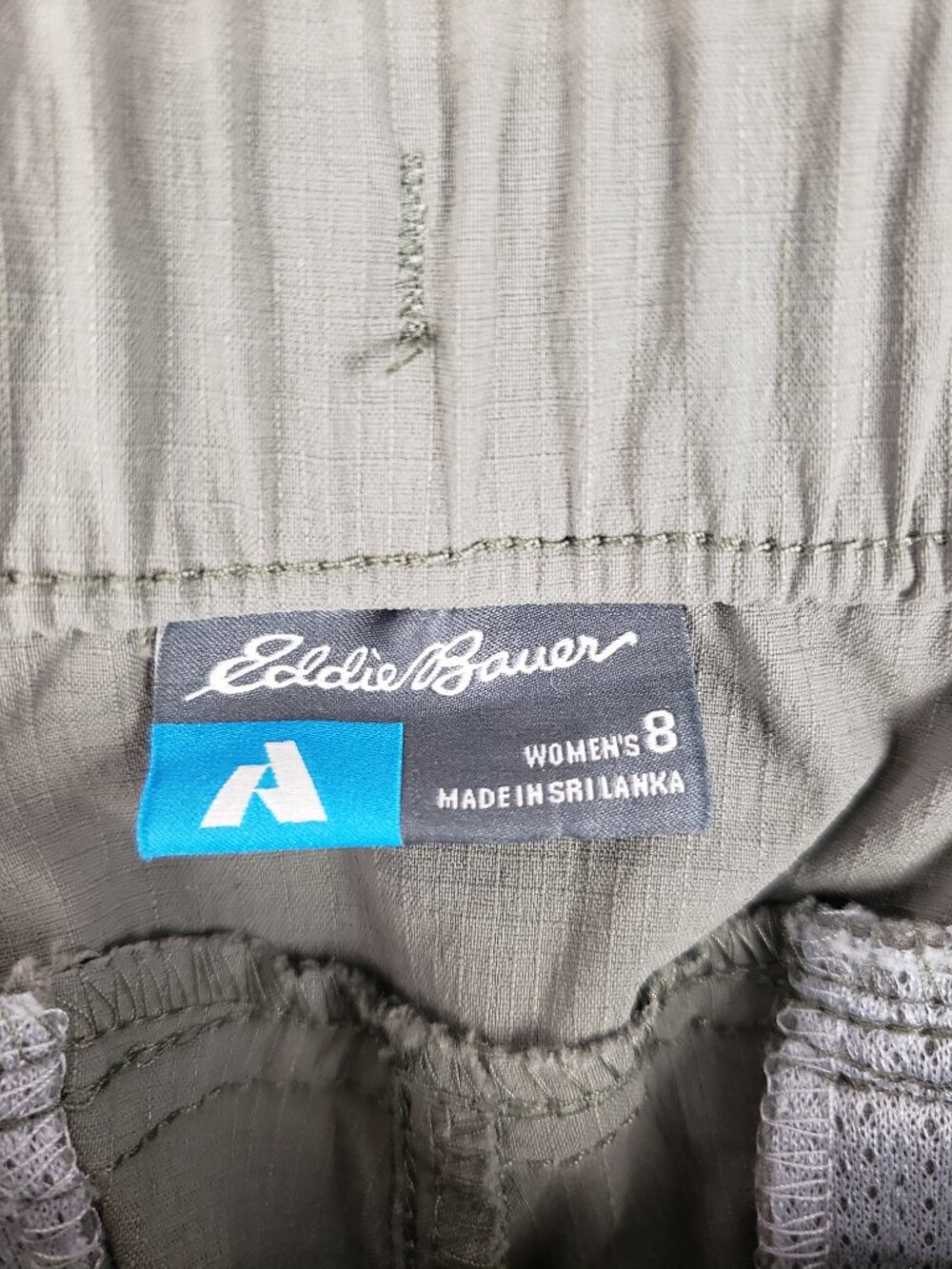 Eddie Bauer 1st Ascent Pull On Bermuda Shorts Olive Green Ripstop Nylon Womens 8 - Picture 7 of 9